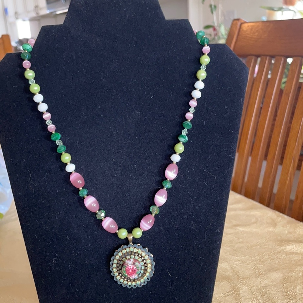 GREEN &PINK NECKLACE